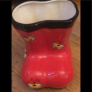Red ceramic boot vase with cute 🐝 print